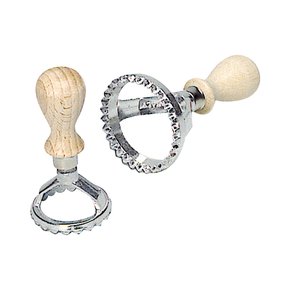 Raviolipresser, manuel presser til ravioli  Aluminium med trskaft  Strrelse 45 mm